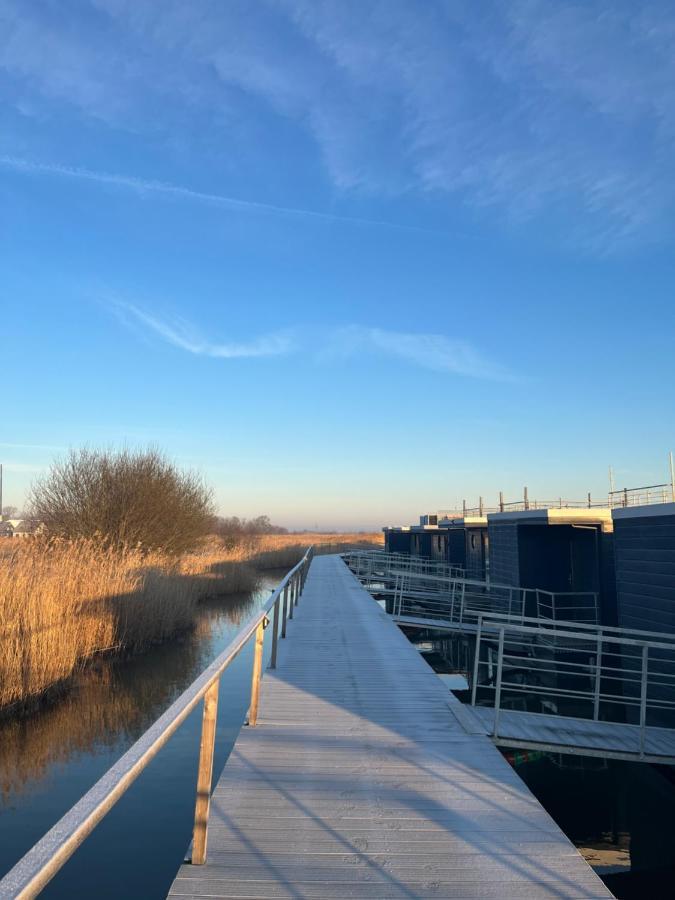 Hausboot Der Frieslaender Im Wangermeer 쉴리그 외부 사진